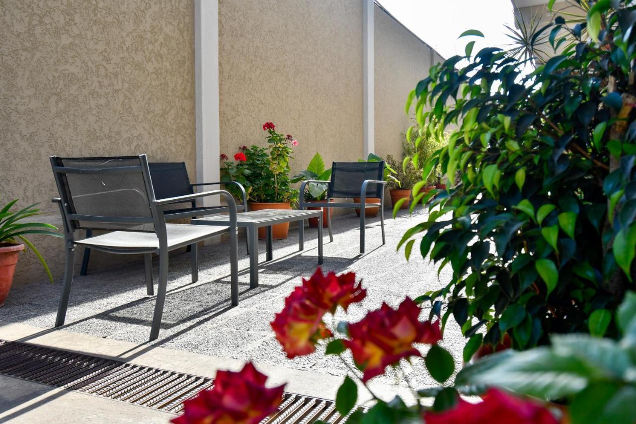 Apartamentos Ref Сальта Екстер'єр фото