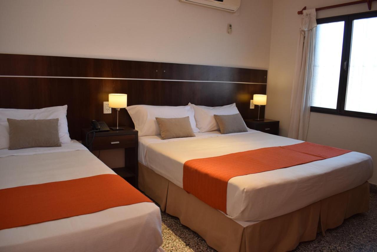 Apartamentos Ref Сальта Екстер'єр фото